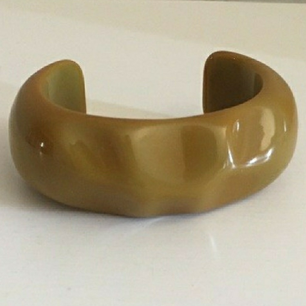True vintage bakelite cuff bracelet